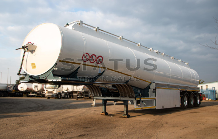 2013 GRW 50 000Lt Tri-Axle Bridging Fuel Tanker Trailer 2013 GRW 50 000Lt Tri-Axle Bridging Fuel Tanker Trailer