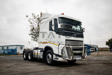 2023 Volvo FH440 6x4 Truck Tractor 
