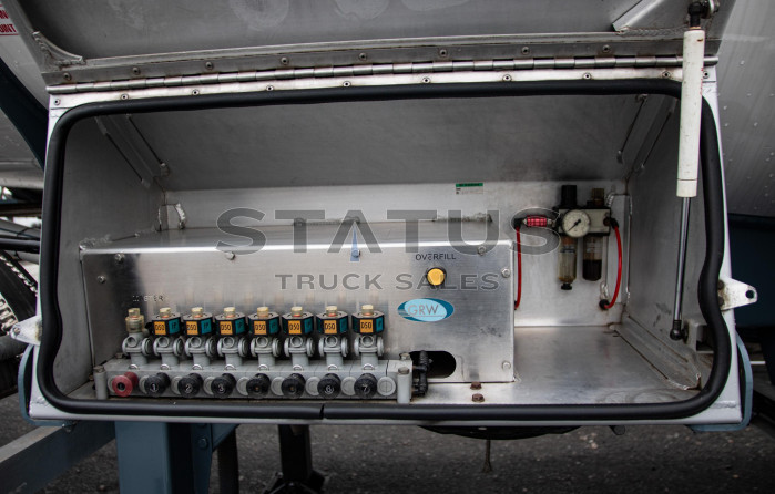 2015 GRW 50 000Lt Tri-Axle Bridging Fuel Tanker Trailer 2015 GRW 50 000Lt Tri-Axle Bridging Fuel Tanker Trailer