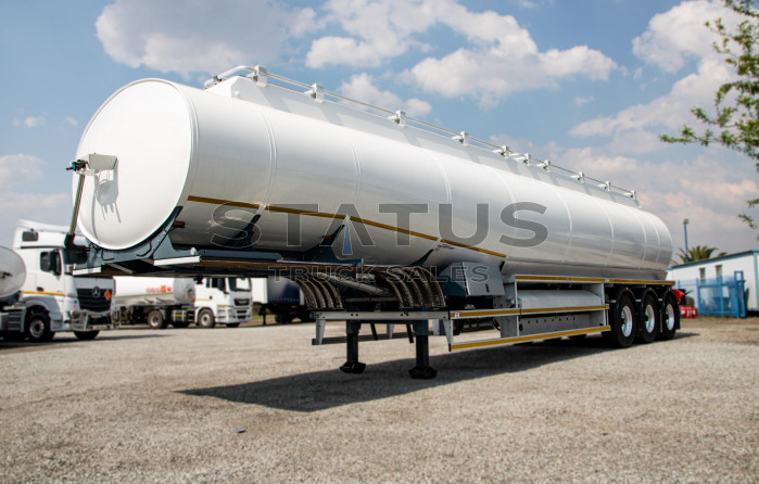 2015 GRW 50 000Lt Tri-Axle Bridging Fuel Tanker Trailer 2015 GRW 50 000Lt Tri-Axle Bridging Fuel Tanker Trailer