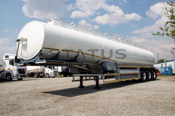 2015 GRW 50 000Lt Tri-Axle Bridging Fuel Tanker Trailer